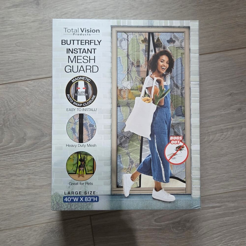 Butterfly print mesh door guard against bugs